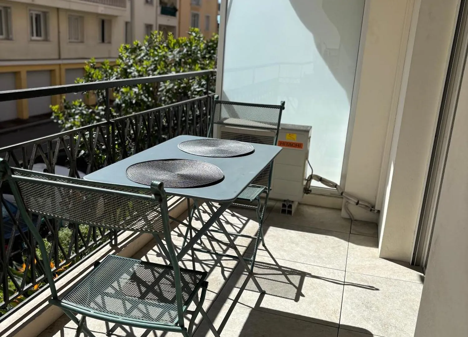 Studio 2 Etoiles A Menton Pour 4 Personnes 0*,  France